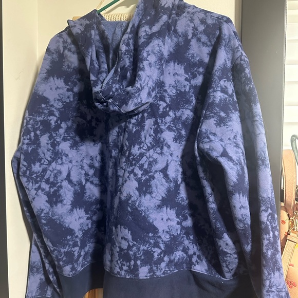 Champion Sweater - Picture 2 of 3